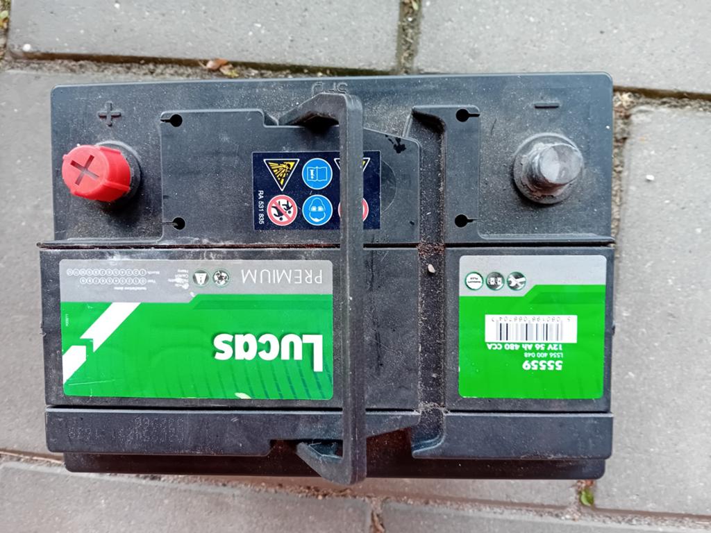Fluister motor met accu  enacculader, Ophalen of Verzenden