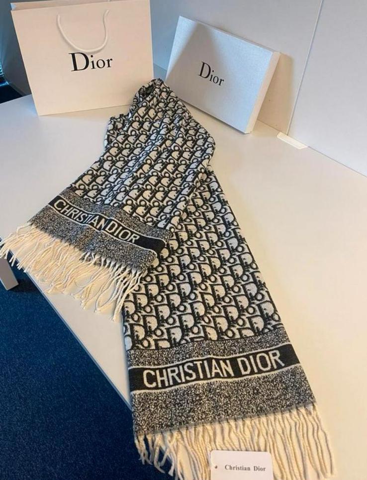 nieuwe dior Sjaal, Ophalen of Verzenden, Nieuw, Maat 46/48 (XL) of groter, Sjaal