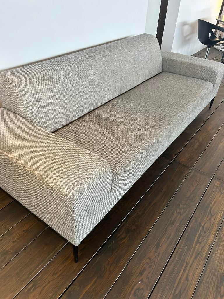 Koozo Ellen rechte bank