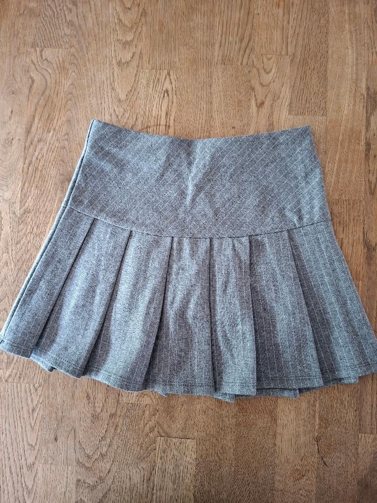 H&M plooirok maat 110/116, Anneonline, Steenbergen, Meisje, Shop@wesell4u.nl