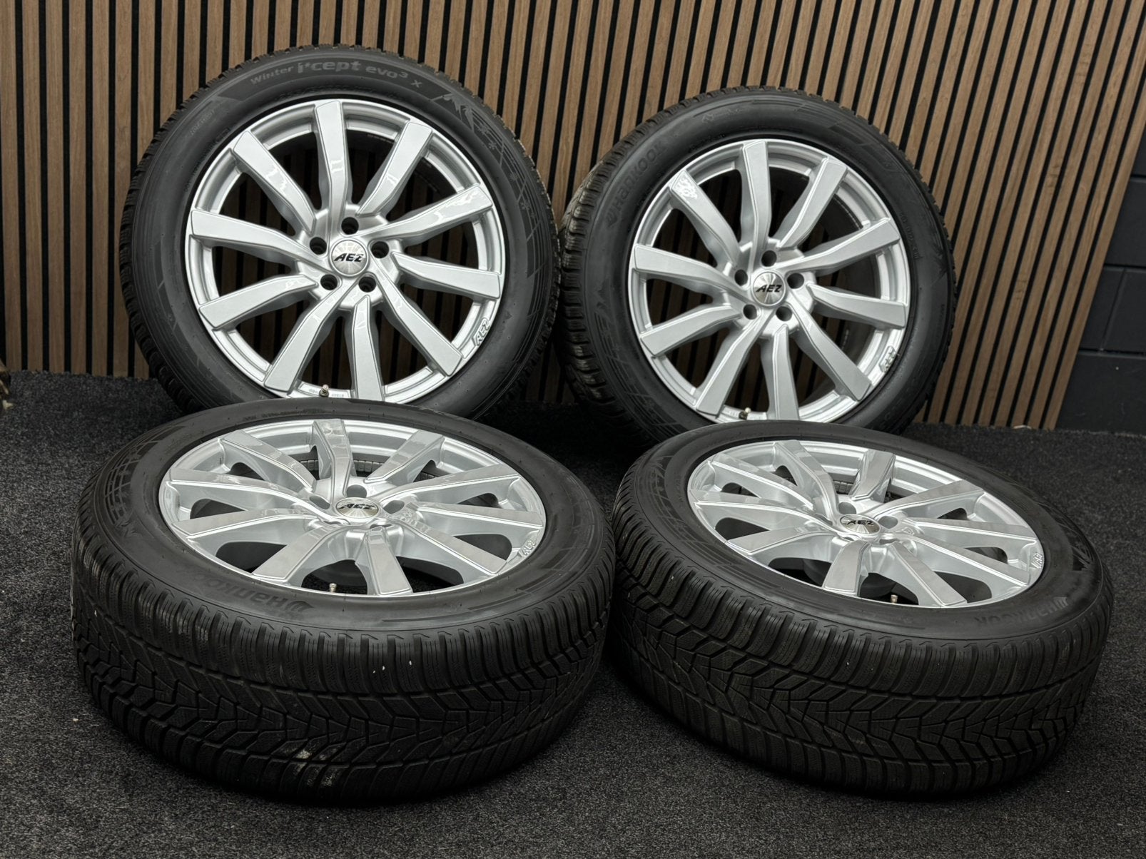 WINTER! 20 inch AEZ Reef - Audi Q8 SQ8 5x112 ET20 265/50/20, Ophalen, Banden en Velgen, Winterbanden, .