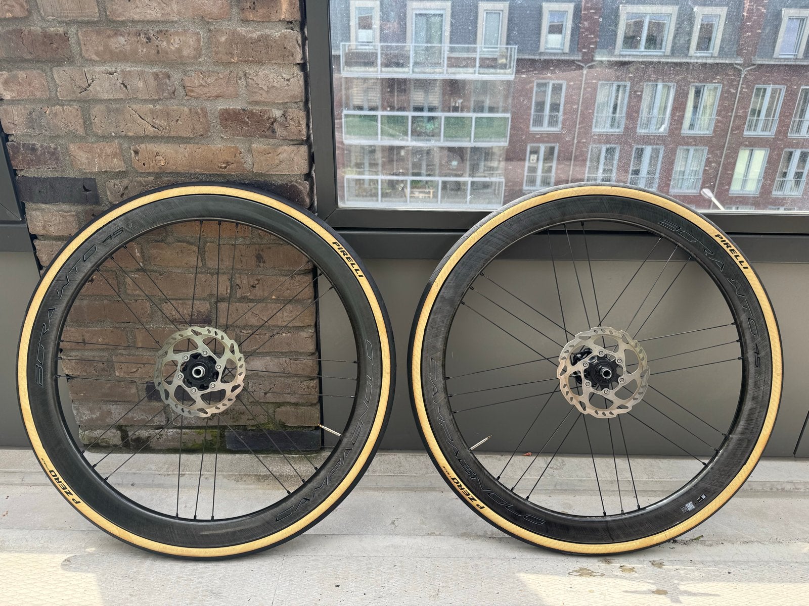 Campagnolo Bora WTO 45 Disc Carbon Wielset, Zo goed als nieuw, Racefiets, Carbon, Ophalen