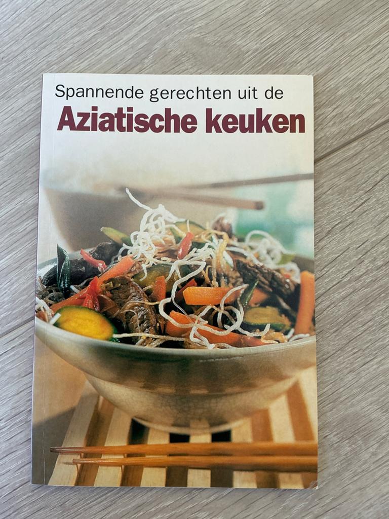 Spannende gerechten uit de Aziatische keuken, Ophalen of Verzenden, Gelezen, Azië en Oosters, Hoofdgerechten
