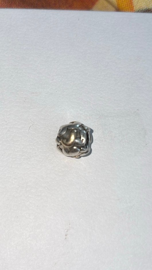 Two tone pandora bedel letter J, Sieraden, Tassen en Uiterlijk, Bedels, Verzenden, Zo goed als nieuw, Zilver, Pandora