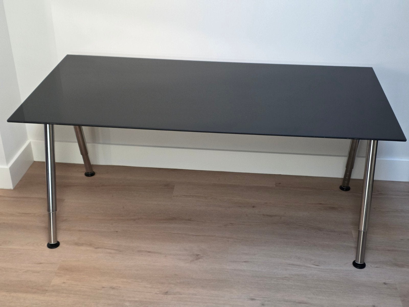Ikea Galant bureau 160x80cm Zwart Glas Verstelbare Poten, Huis en Inrichting, Zwart, 160 cm, Gebruikt, In hoogte verstelbaar