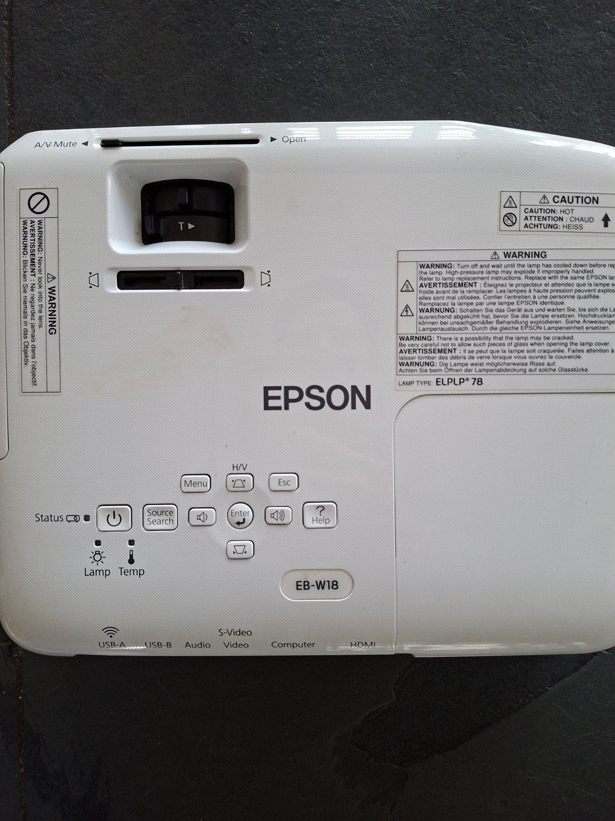 Epson EB-W18 Beamer met Acco Nobo Projectiescherm, Audio, Tv en Foto, Beamers, Ophalen, Zo goed als nieuw