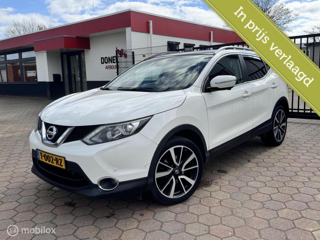 Nissan Qashqai 1.2 Tekna NAVI PANO VOLLEER 360 CAMERA KEYLES, Voorwielaandrijving, Gebruikt, Zwart, 4 cilinders