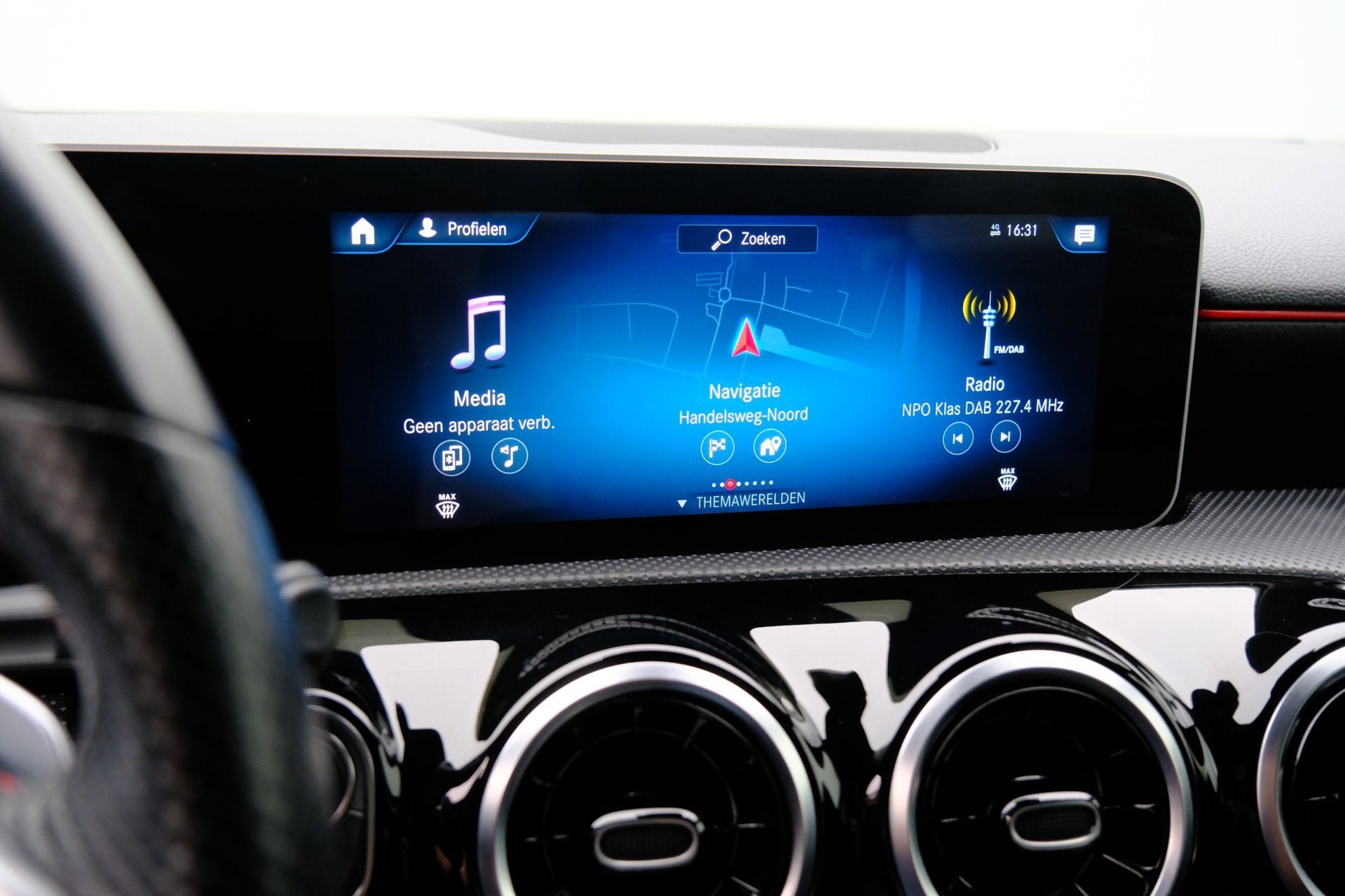 Foto 16 van Mercedes-Benz A-klasse 180 Business Solution AMG Aut. Widesc
