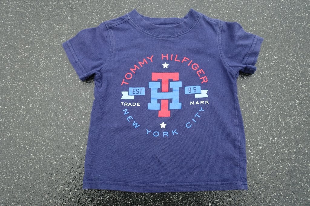 Tommy Hilfiger shirt.   2  jaar, Ophalen of Verzenden, Shirt of Longsleeve, Jongen, Tommy Hilfiger