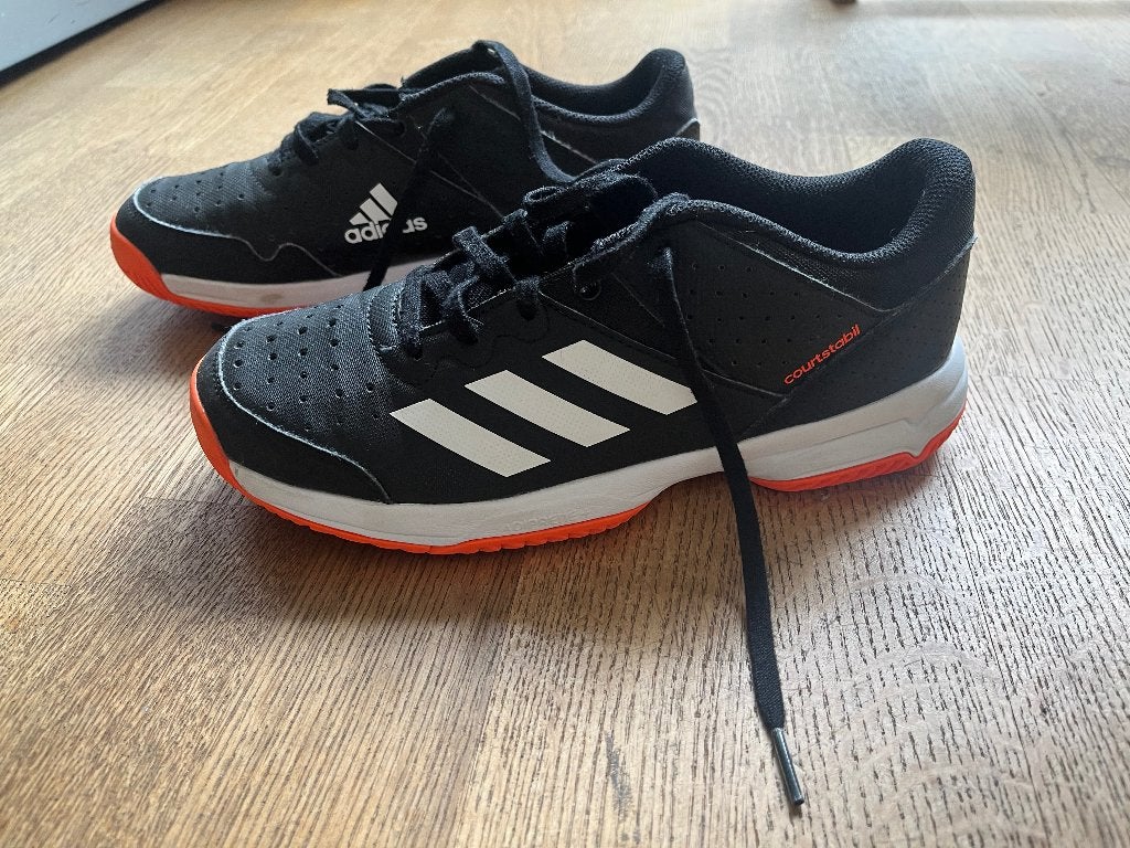 gymschoenen adidas maat 37, Ophalen, Adidas, Zo goed als nieuw, Jongen of Meisje