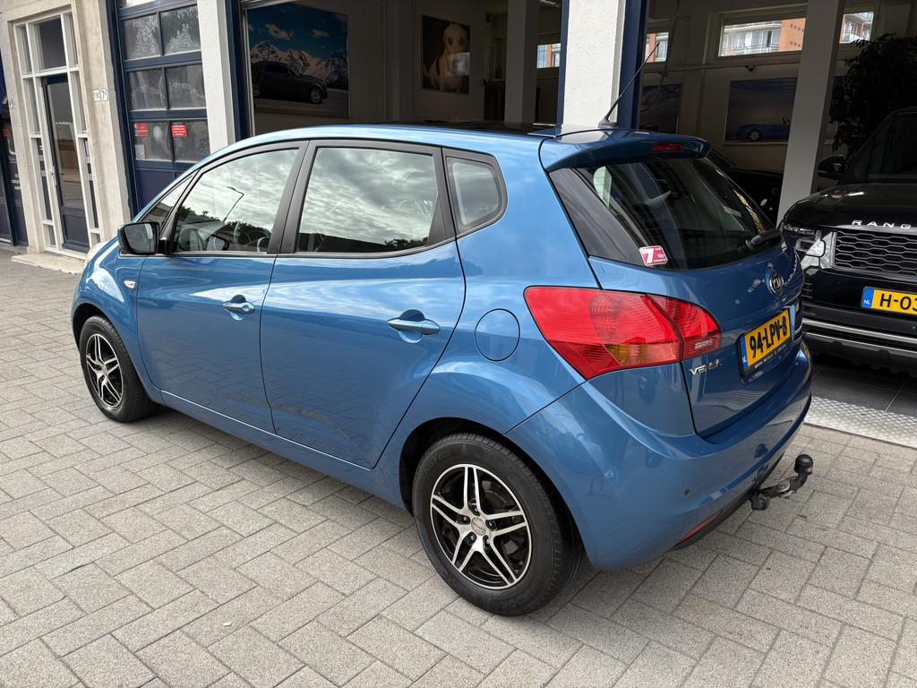 Kia Venga 1.4 CVVT X-tra PANORAMA DAK/NAVI/CAMERA (bj 2010), Voorwielaandrijving, Euro 5, Gebruikt, 4 cilinders