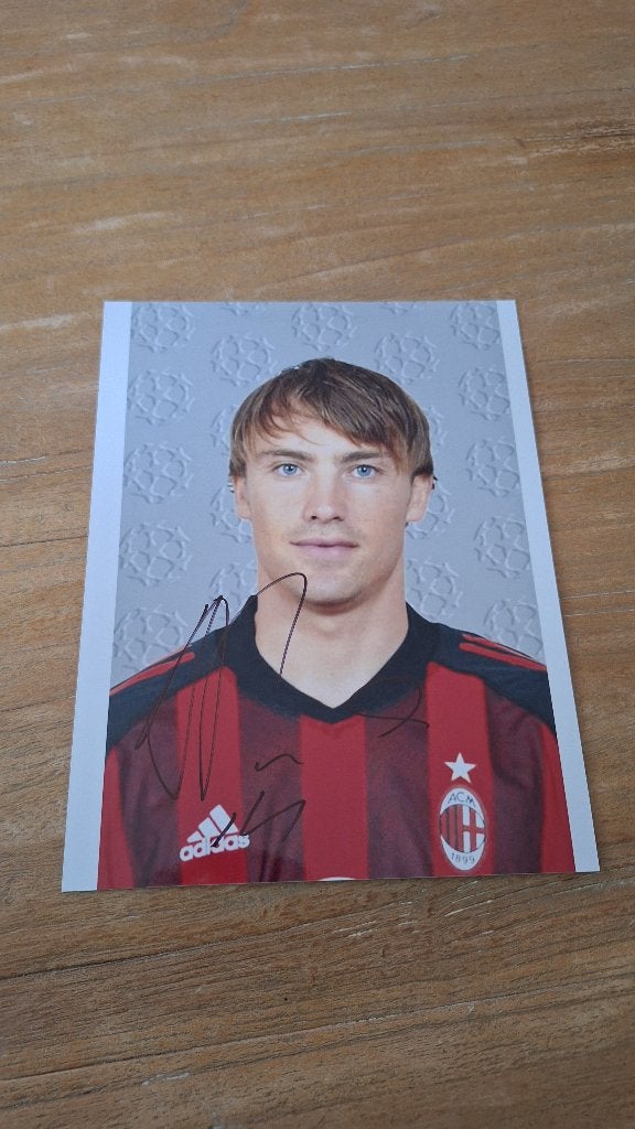 Foto 20x25cm met handtekening; Dario Simic # AC Milan, Verzamelen, Ophalen of Verzenden, Nieuw, Buitenlandse clubs, Overige typen