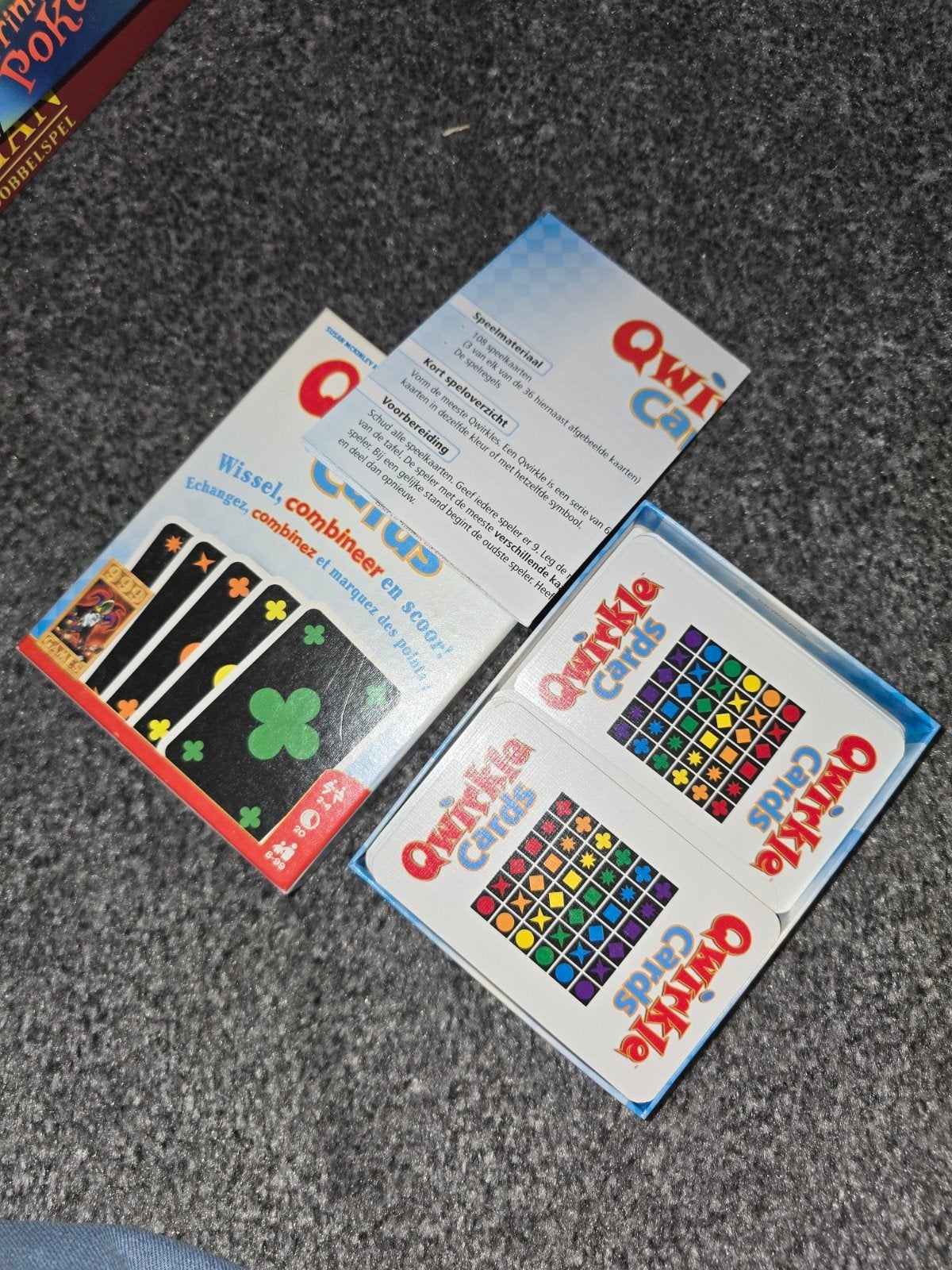 Qwirkle Cards - Het Strategische Kaartspel, Een of twee spelers, Ophalen of Verzenden, Zo goed als nieuw