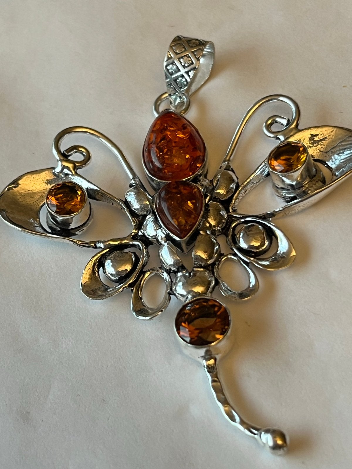 Zilveren Libelle Hanger met Baltisch Barnsteen - 8,5 cm, Verzenden, Oranje, Zo goed als nieuw, Met edelsteen