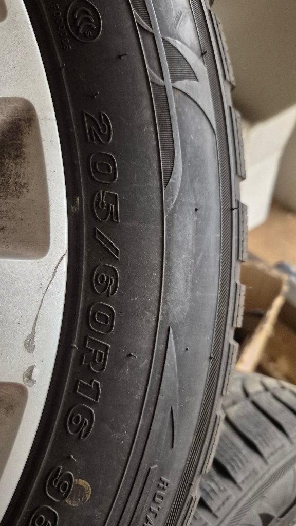 16" Velgen peugeot met winterbanden, Ophalen