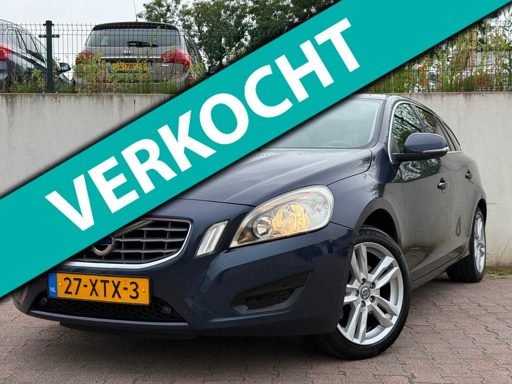 Volvo V60 1.6 T4 Momentum/NAVI/CLIMA/VOLLEDIG ONDERHOUDEN/LE, Auto's, Volvo, Bedrijf, Te koop, V60, ABS, Airbags, Airconditioning