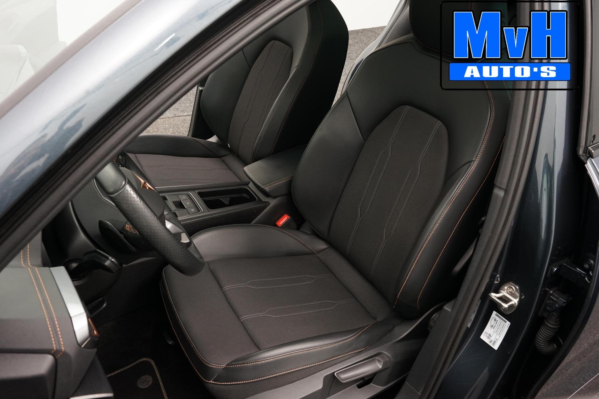 CUPRA Formentor 1.4 PHEV|PANO|STUUR.VERW|CAM|ACC|LED|SOH98%, Auto's, Cupra, Gebruikt, 4 cilinders, Leder en Stof, Automatische klimaatregeling