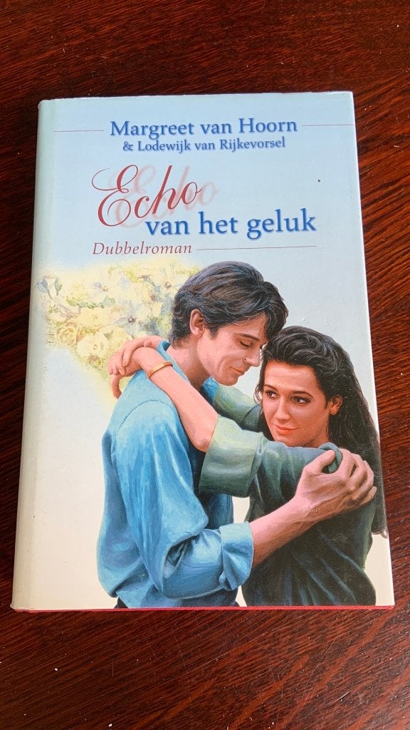 Margreet van Hoorn - Echo van het geluk, Ophalen of Verzenden, Gelezen