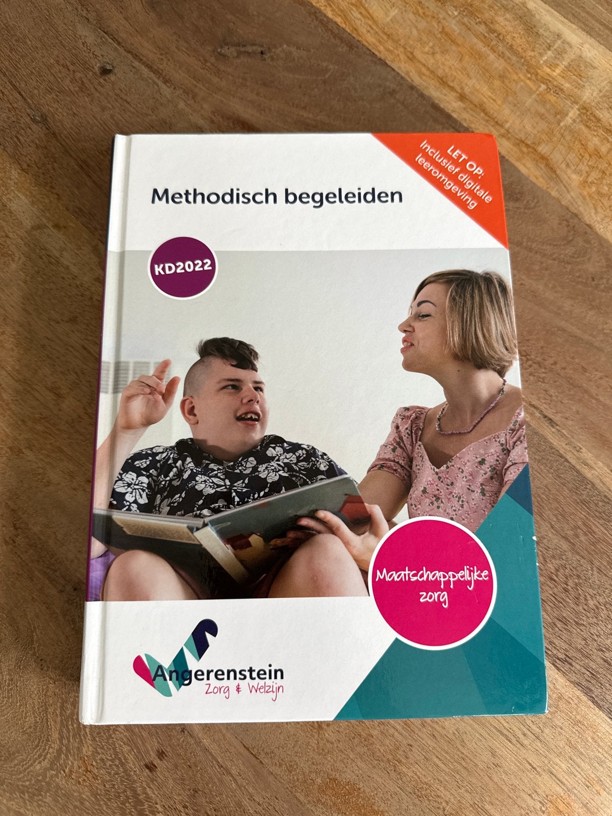 Methodisch begeleiden - Maatschappelijke zorg KD2022, Ophalen of Verzenden, Zo goed als nieuw, Overige niveaus, Overige vakken