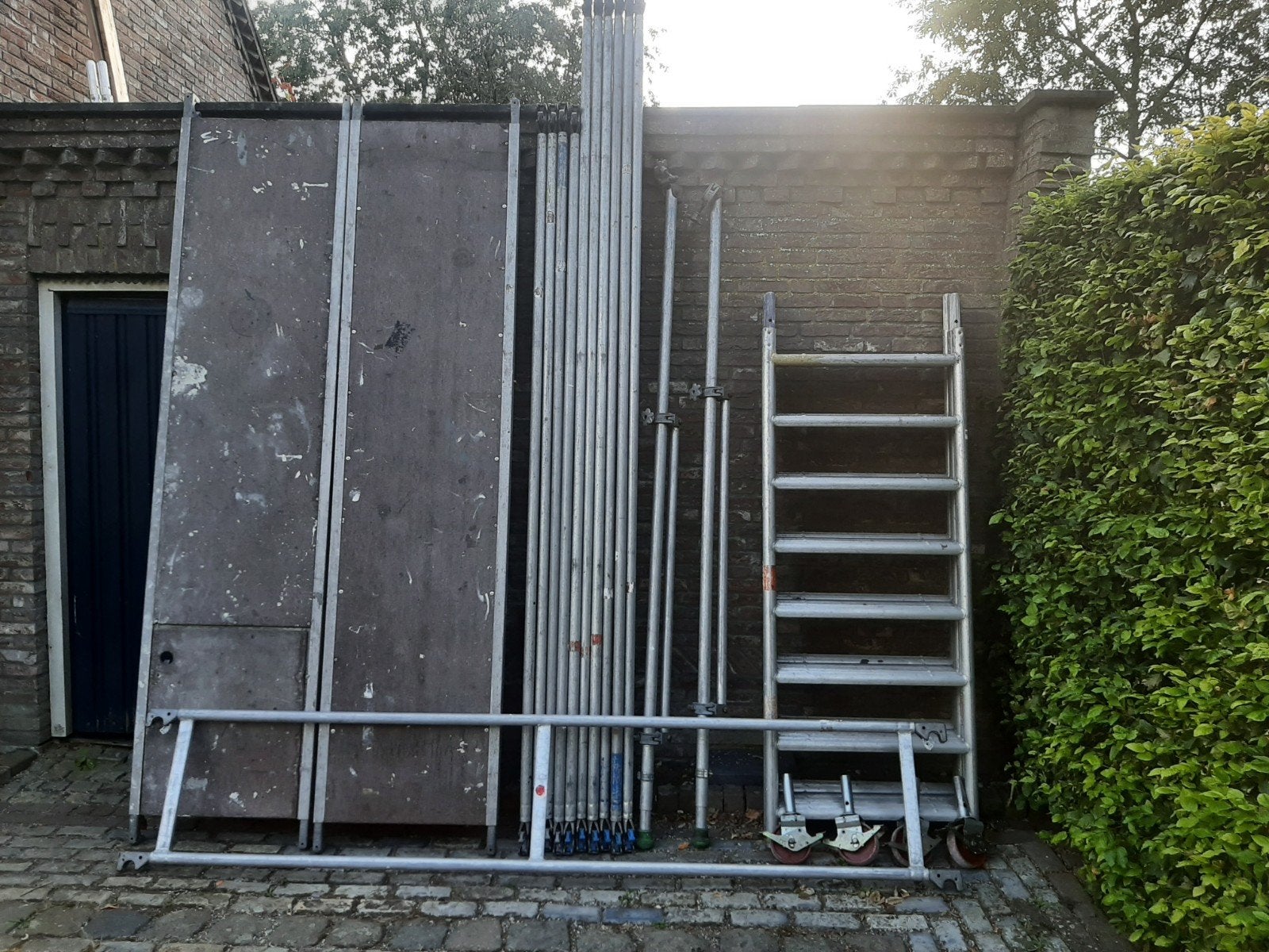professionele layher rolsteiger Werkhoogte 7.2 mtr, Doe-het-zelf en Verbouw, Steigers, Ophalen, Rolsteiger of Kamersteiger, 5 meter of hoger