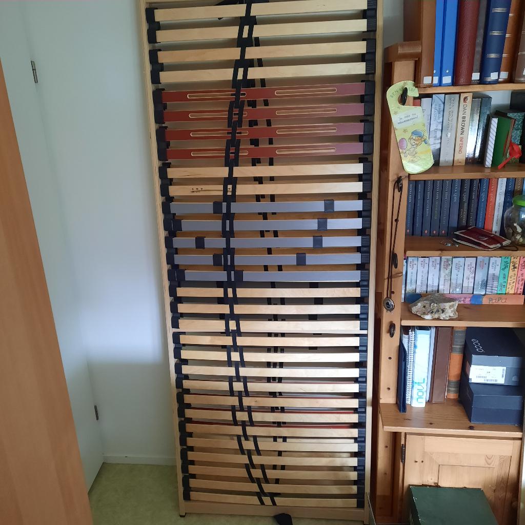lattenbodem, Ophalen, Eenpersoons, 210 cm, Zo goed als nieuw