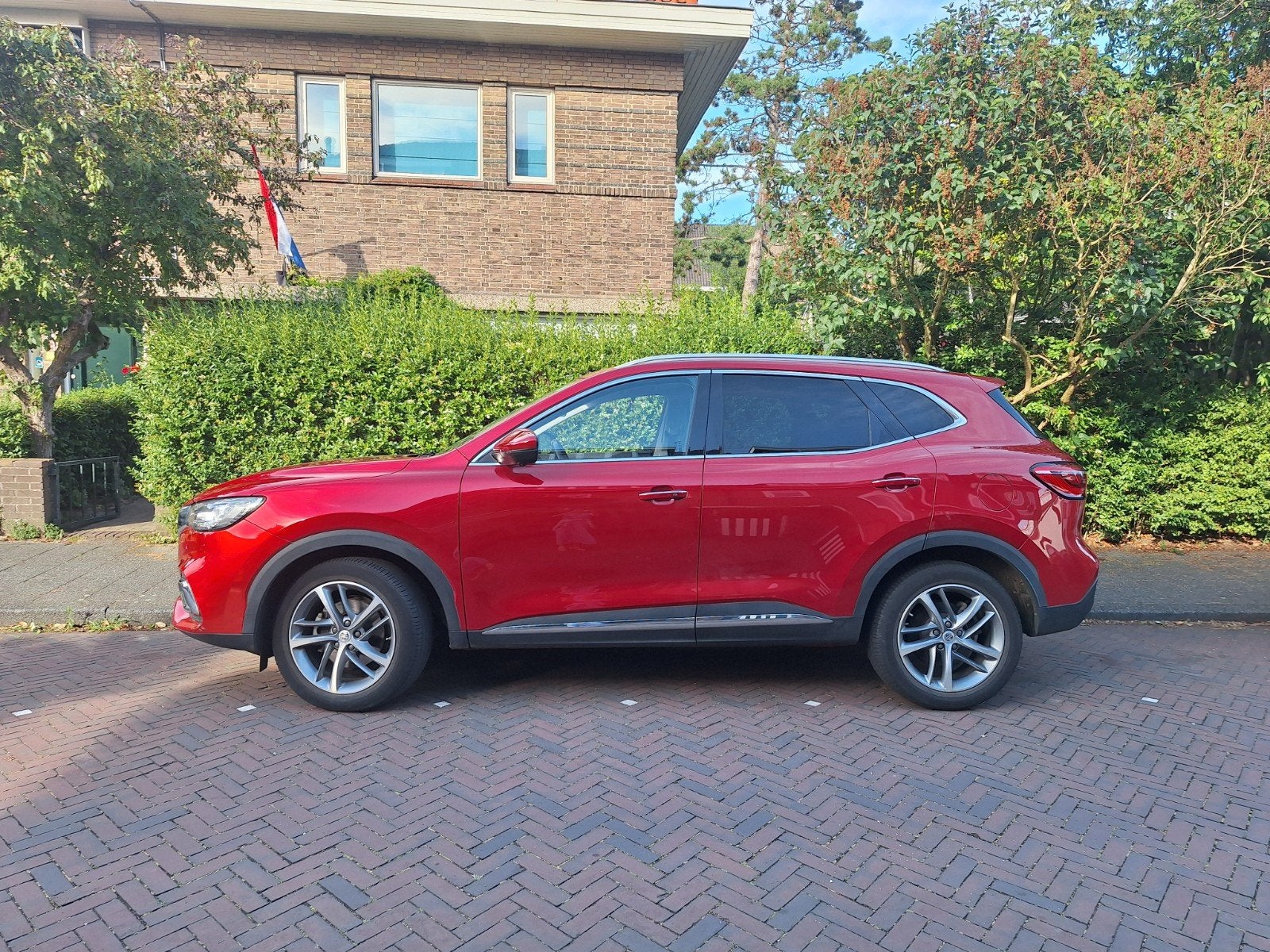 MG EHS 1.5 GDI 258pk Aut 2022 Rood, 4 cilinders, 55 km/l, 162 pk, SUV of Terreinwagen