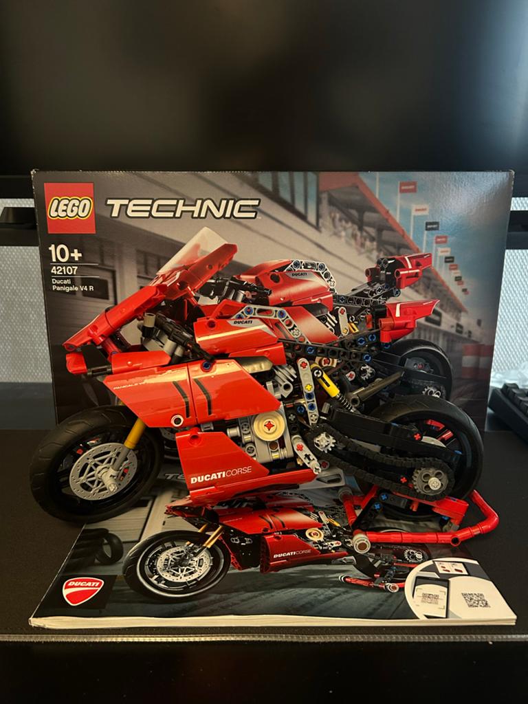 LEGO Technic Ducati Panigale V4 R (42107), Ophalen of Verzenden, Zo goed als nieuw