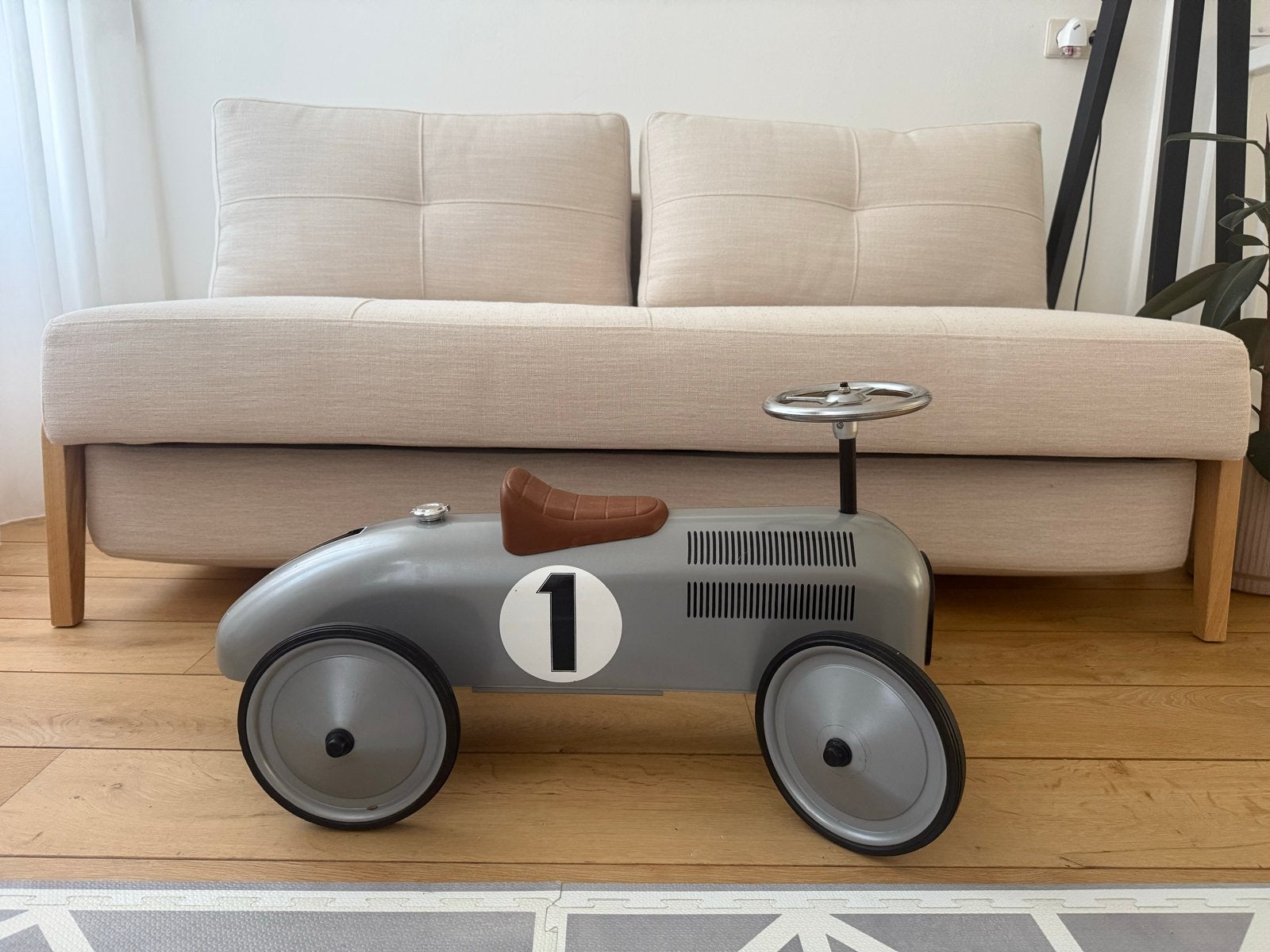 Loopauto Jean Silver Retro Roller - Formule 1 Stijl, Kinderen en Baby's, Speelgoed | Buiten | Voertuigen en Loopfietsen, Gebruikt