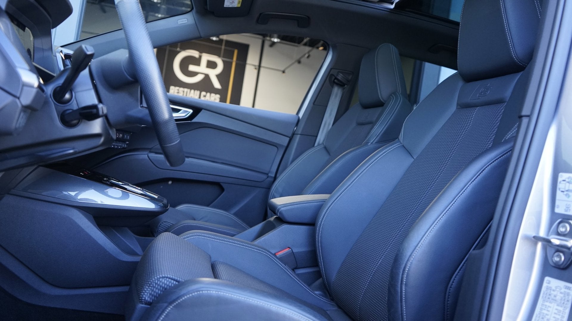 Audi Q4 e-tron 35 S-Line 55 kWh ACC|SONOS|MEMORY|HEADUP|PANO, Auto's, Audi, Achterwielaandrijving, Gebruikt, Zwart, Leder en Stof