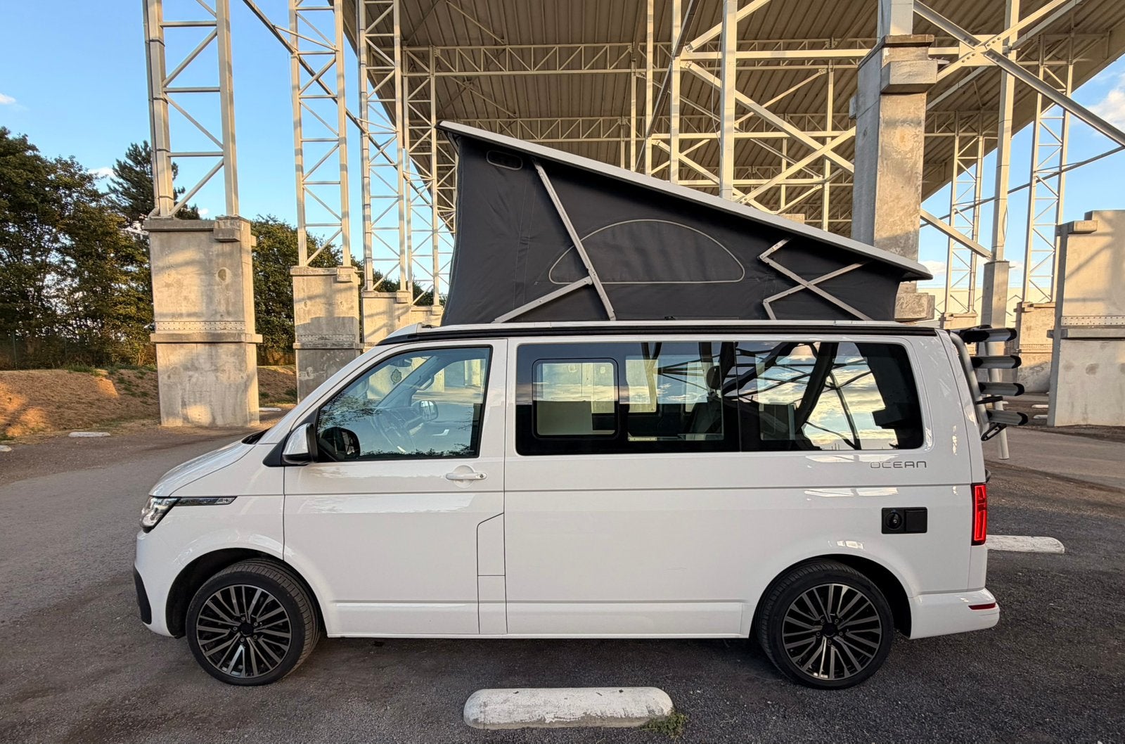 VOLKSWAGEN T6.1 CALIFORNIA OCEAN DSG FULL LED 2022, Buscamper of Camperbus, Volkswagen, Bedrijf, Diesel