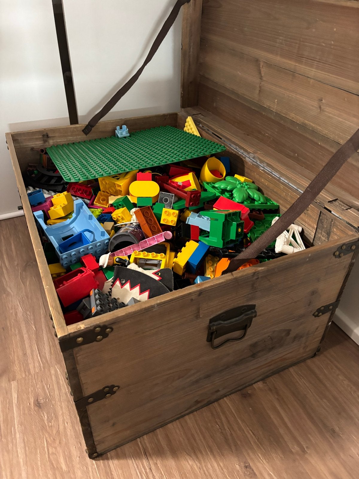 Grote partij LEGO en Duplo blokken in houten kist, Ophalen, Gebruikt, Lego, Inclusief accessoires