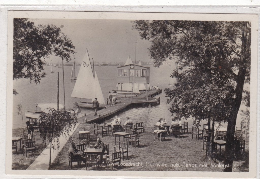 Nw. Loosdrecht-Het Wittehuis Terras met  aanlegsteiger 1942, Ophalen of Verzenden, 1940 tot 1960, Ongelopen, Utrecht