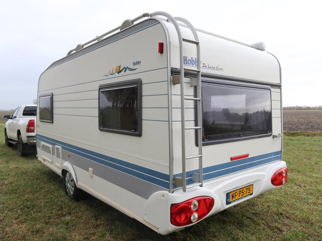 Hobby De Luxe 450 UF / Thule cassetteluifel, Rondzit, Hobby, Bedrijf, 750 - 1000 kg