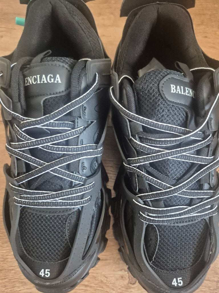 Te koop nieuwe schoenen Balenciaga Track maat 45, Kleding | Heren, Schoenen, Zwart, Nieuw, Ophalen of Verzenden, Sneakers of Gympen