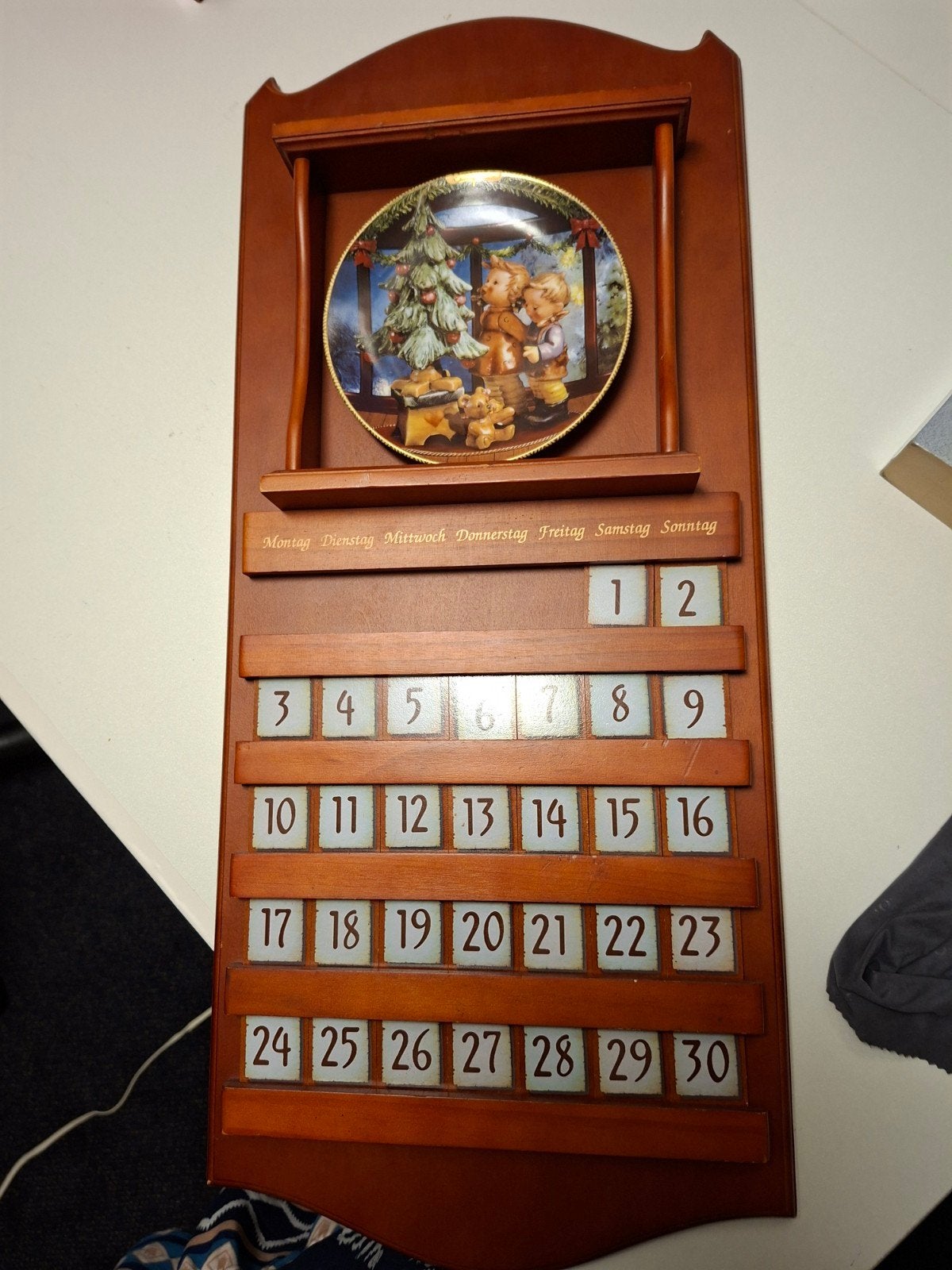 Hummel kalender., Ophalen