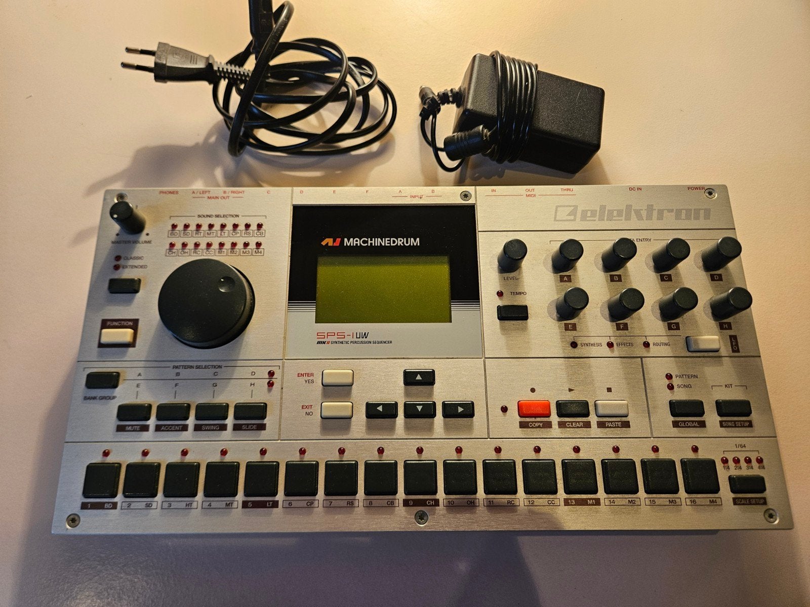 Te koop Elektron machinedrum sps1-uw mk2, Muziek en Instrumenten, Drumcomputers, Ophalen of Verzenden, Gebruikt, Overige merken