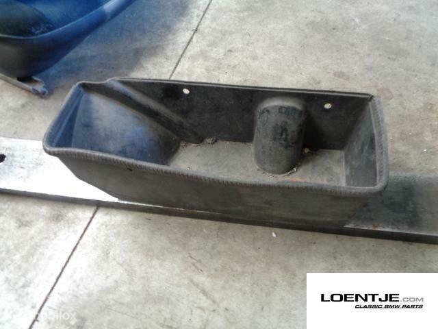 Opbergvak bak bmw 02 touring 2002 1802 1600 tii, Auto-onderdelen, Interieur en Bekleding, Gebruikt, Ophalen of Verzenden, BMW