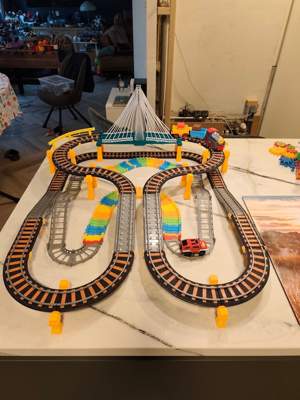 Mini Cartoon Treinset met spoor en auto - 192 stuks, Kinderen en Baby's, Ophalen of Verzenden, Zo goed als nieuw
