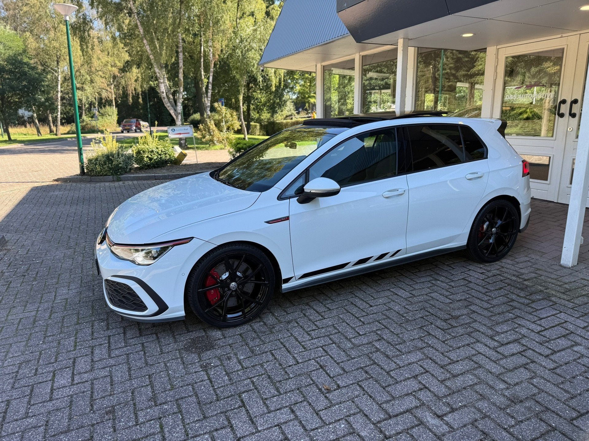 Foto 2 van Volkswagen Golf 2.0 TSI GTI CLUBSPORT PANO/HUD/NURBURG/KEYLE