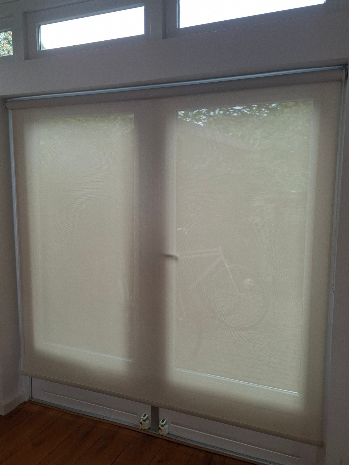 Lichtdoorlatende rolgordijn, Ophalen, Gebruikt, Lichtdoorlatend, Polyester