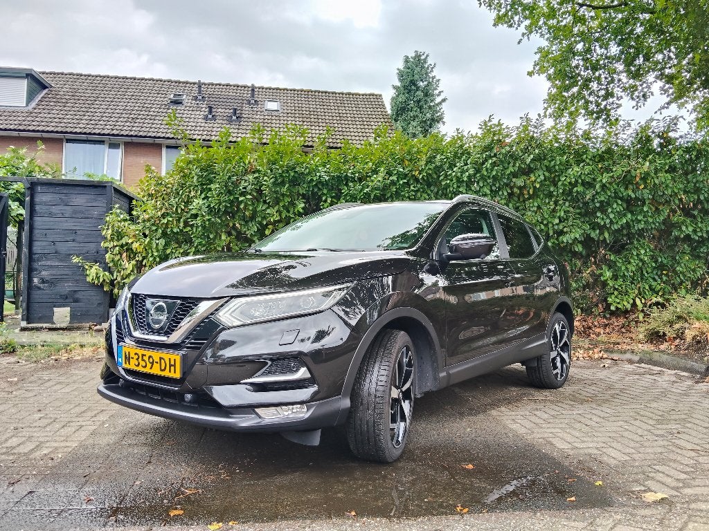 Nissan Qashqai 1.2 Dig-t 85KW 2WD 2018 Zwart, Voorwielaandrijving, 4 cilinders, Zwart, 1200 kg