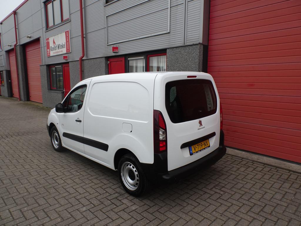 Peugeot Partner 120 1.6 BlueHDi 100 L1 Premium S&S airco, 101 pk, Gebruikt, Euro 6, 4 cilinders