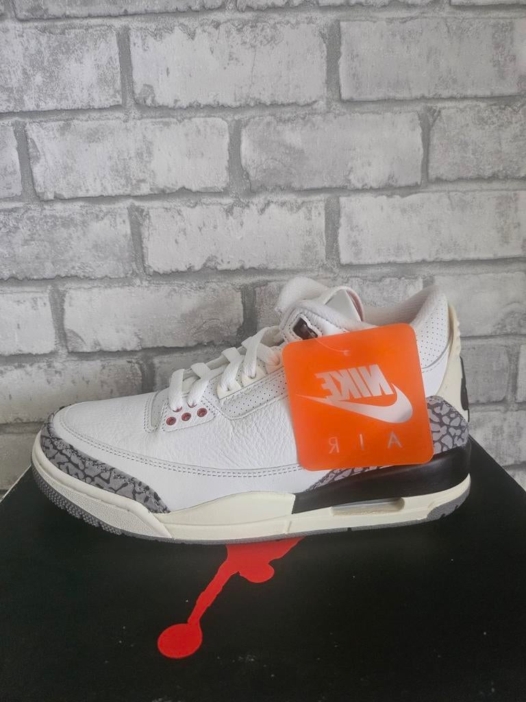 Nike air Jordan 3 WHITE CEMENT maat 38, Kleding | Heren, Schoenen, Ophalen of Verzenden, Nieuw, Wit