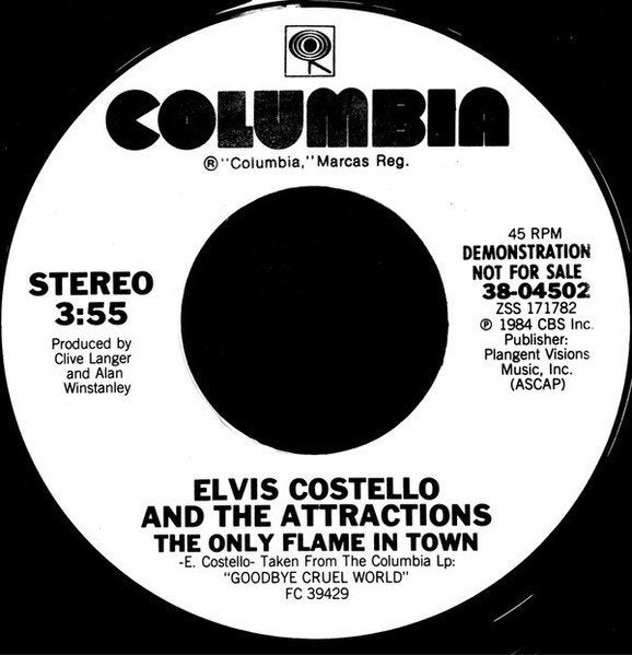 elvis costello & the attractions/the only flame in town-punk, Gebruikt, Verzenden, 7 inch, Originele persing