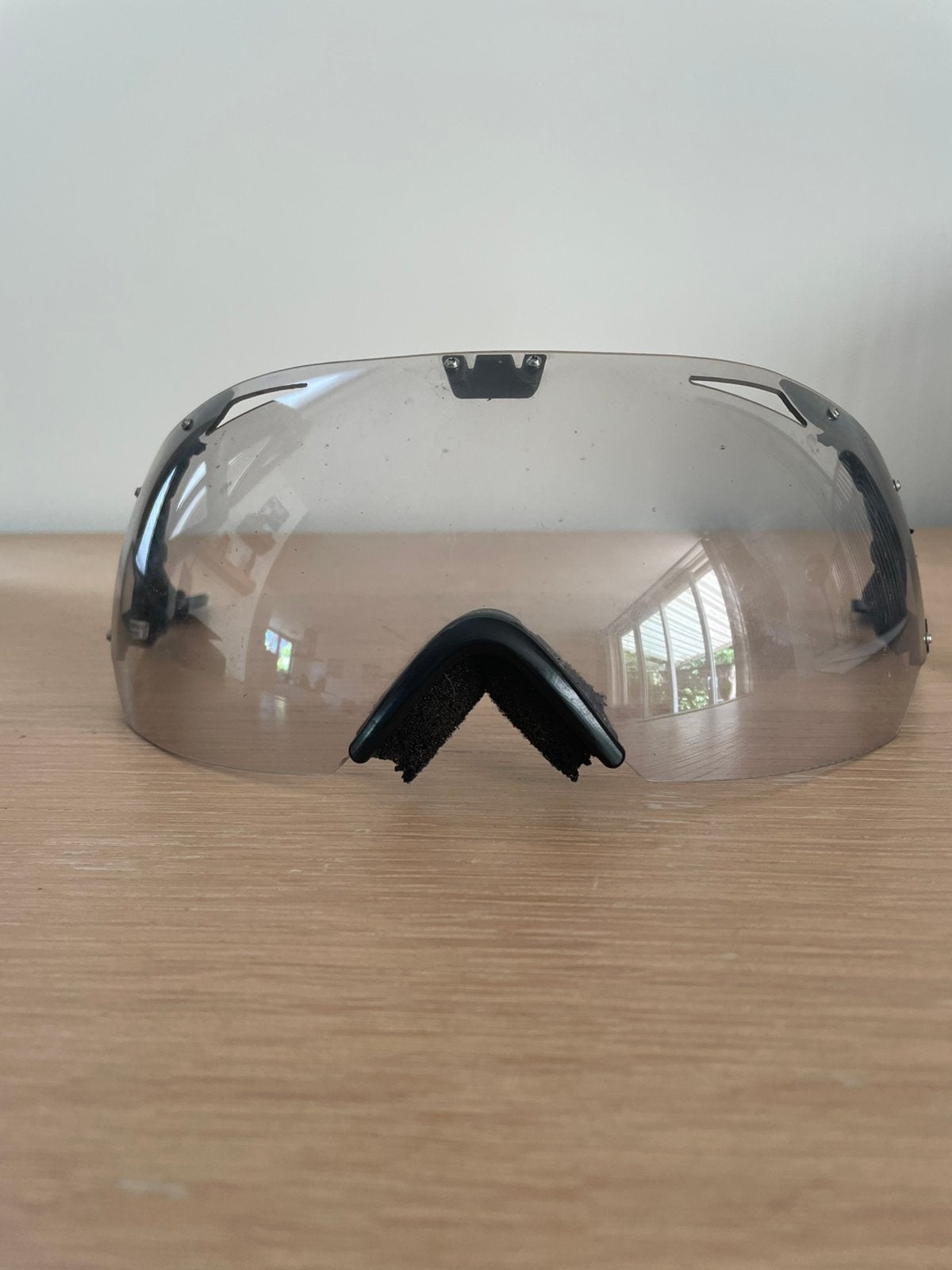 TK Casco Vizier Vaudron meekleurend, Ophalen
