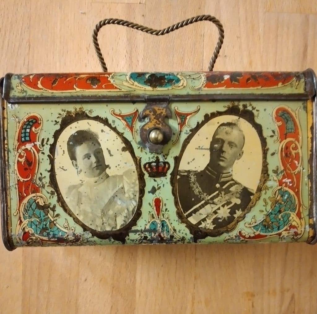 Antiek blik Koningin Wilhelmina en Prins Hendrik, Ophalen of Verzenden, Gebruikt, Kaart, Foto of Prent
