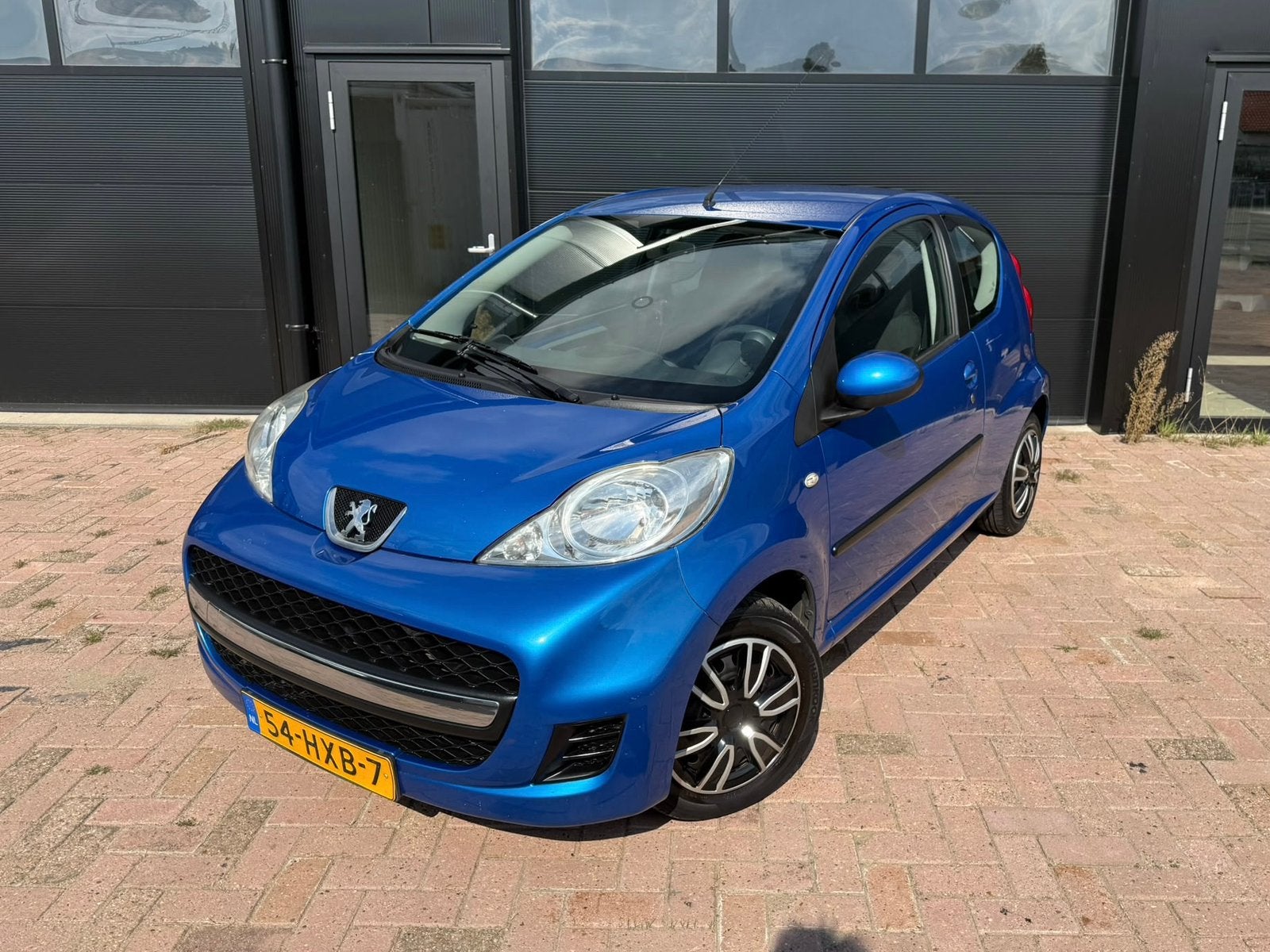 Peugeot 107 1.0 3DR 2009 Blauw Airco NWE Koppeling, Auto's, Voorwielaandrijving, Stof, Zwart, 68 pk