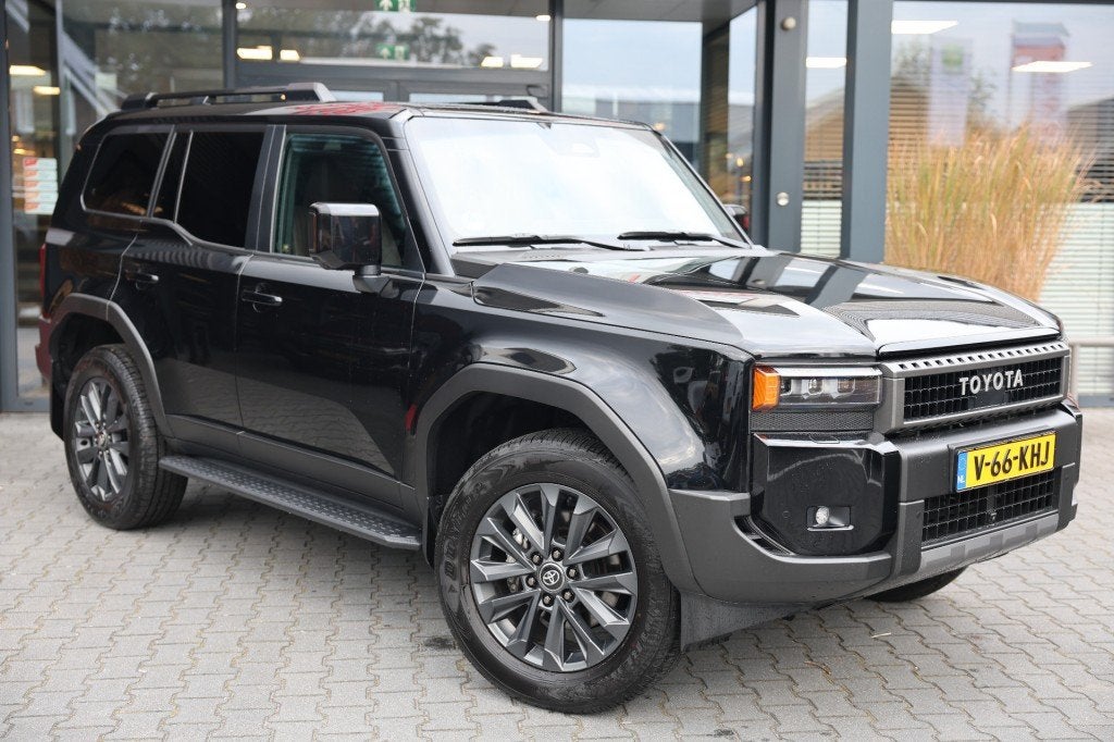 Toyota LANDCRUISER 250 2.8 D-4D 5DRS PROFESSIONAL PANODAK  A, Auto's, Automaat, 4 cilinders, Met garantie (alle), Zwart