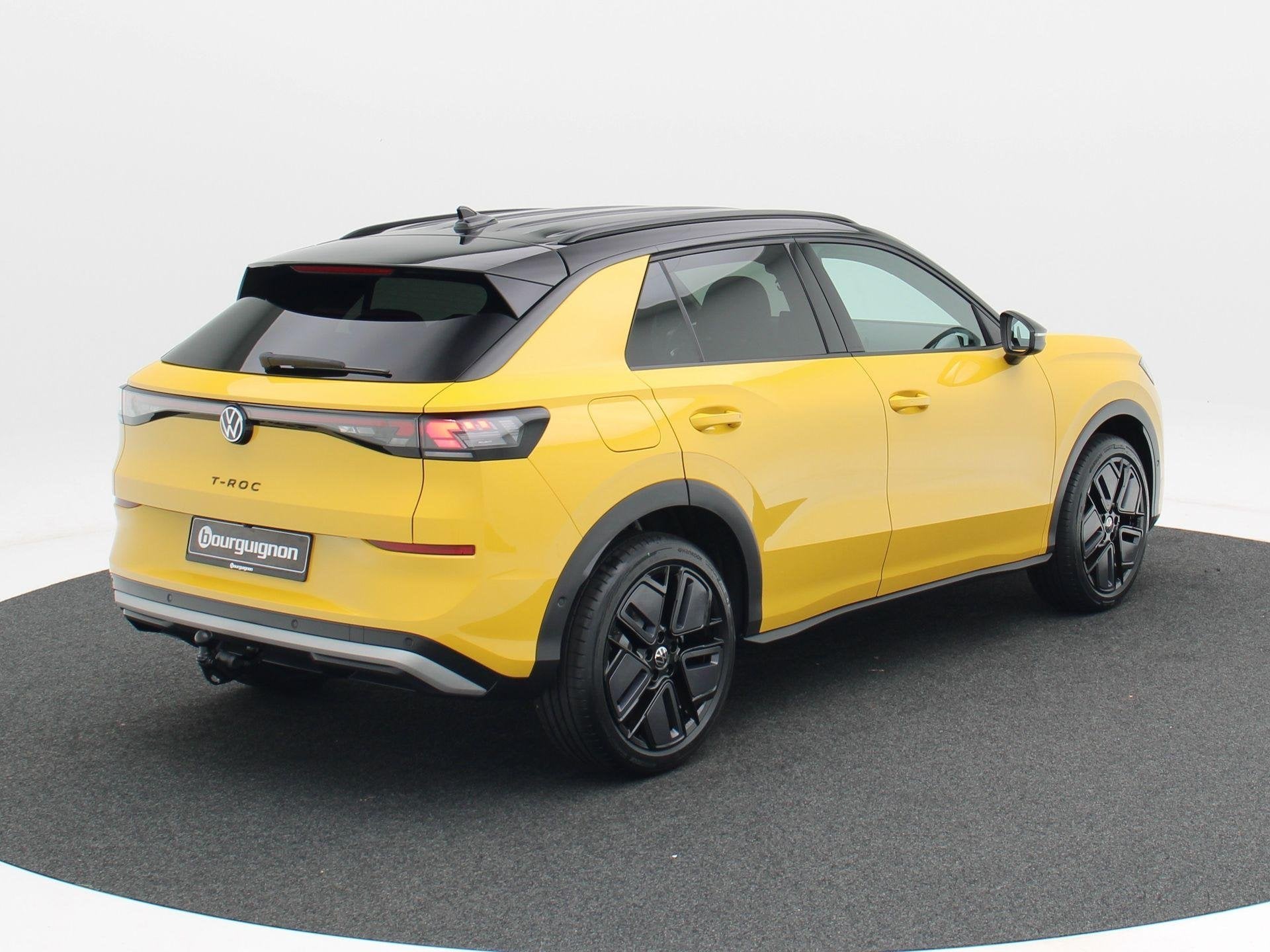 Volkswagen T-Roc Style First Edition 1.5 eTSI 116 PK | Trekh, Auto's, 730 kg, 1498 cc, 4 cilinders, 116 pk