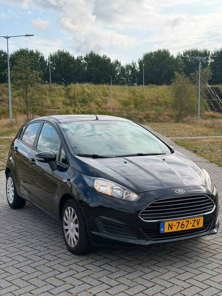 Ford Fiesta 1.25 Benzine 2013 | Airco | APK 10-2026, Auto's, Voorwielaandrijving, Stoelverwarming, Stof, Zwart